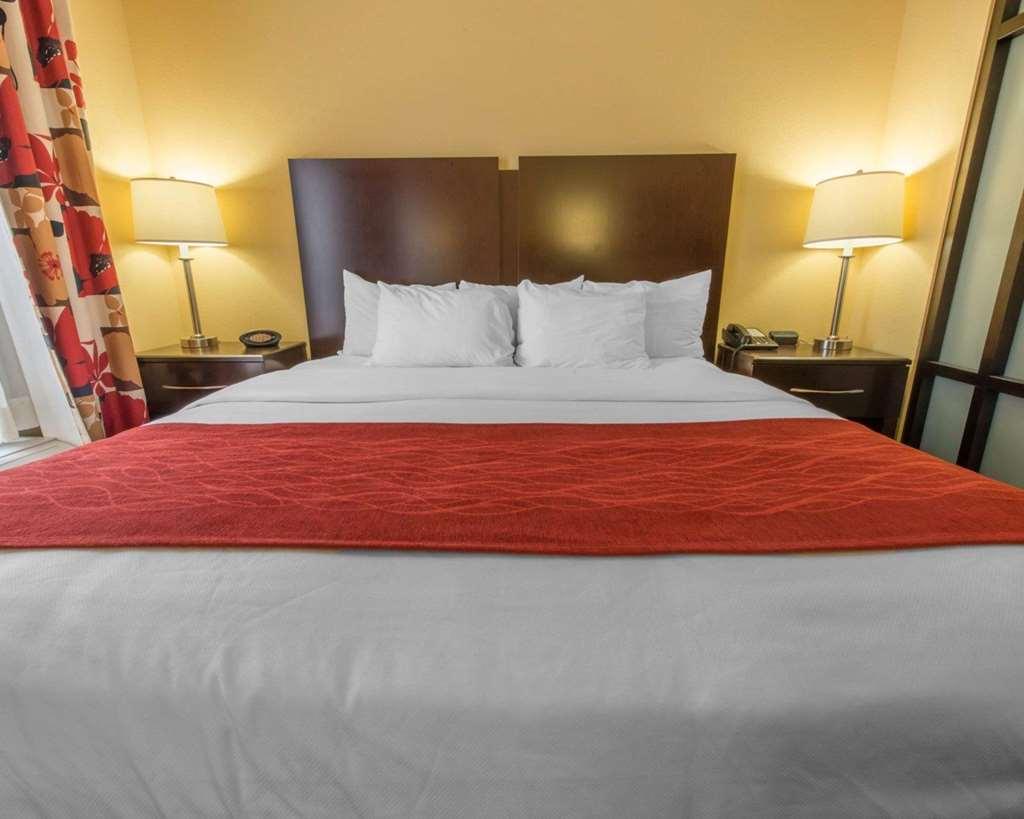 Comfort Suites Altoona Quarto foto